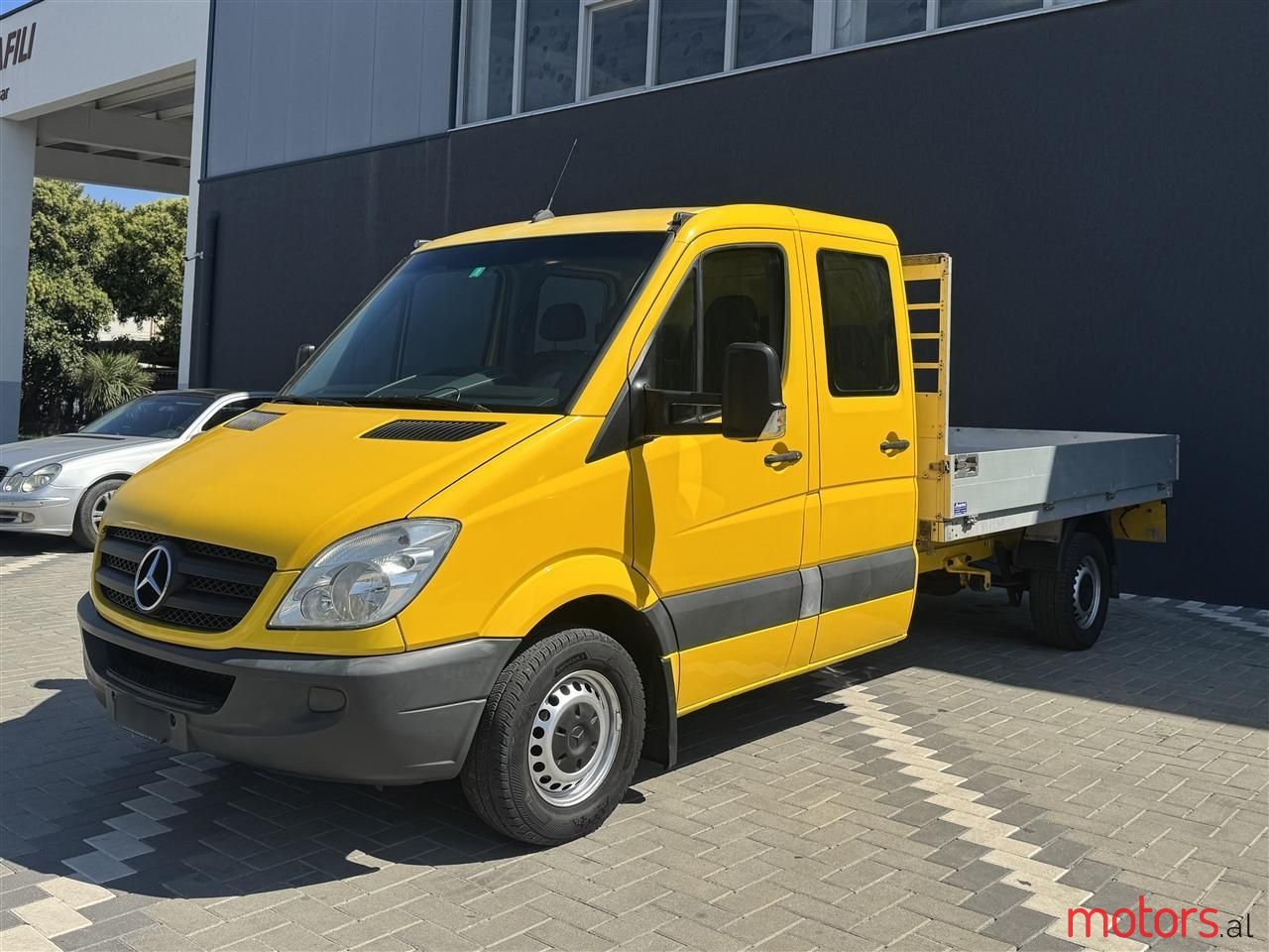 2020' Mercedes-Benz Sprinter photo #1