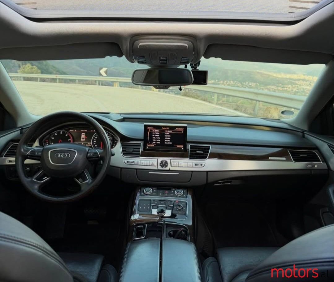 2015' Audi A8 photo #5