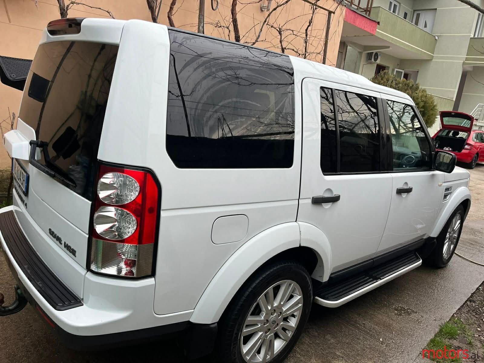 2011' Land Rover Discovery photo #3