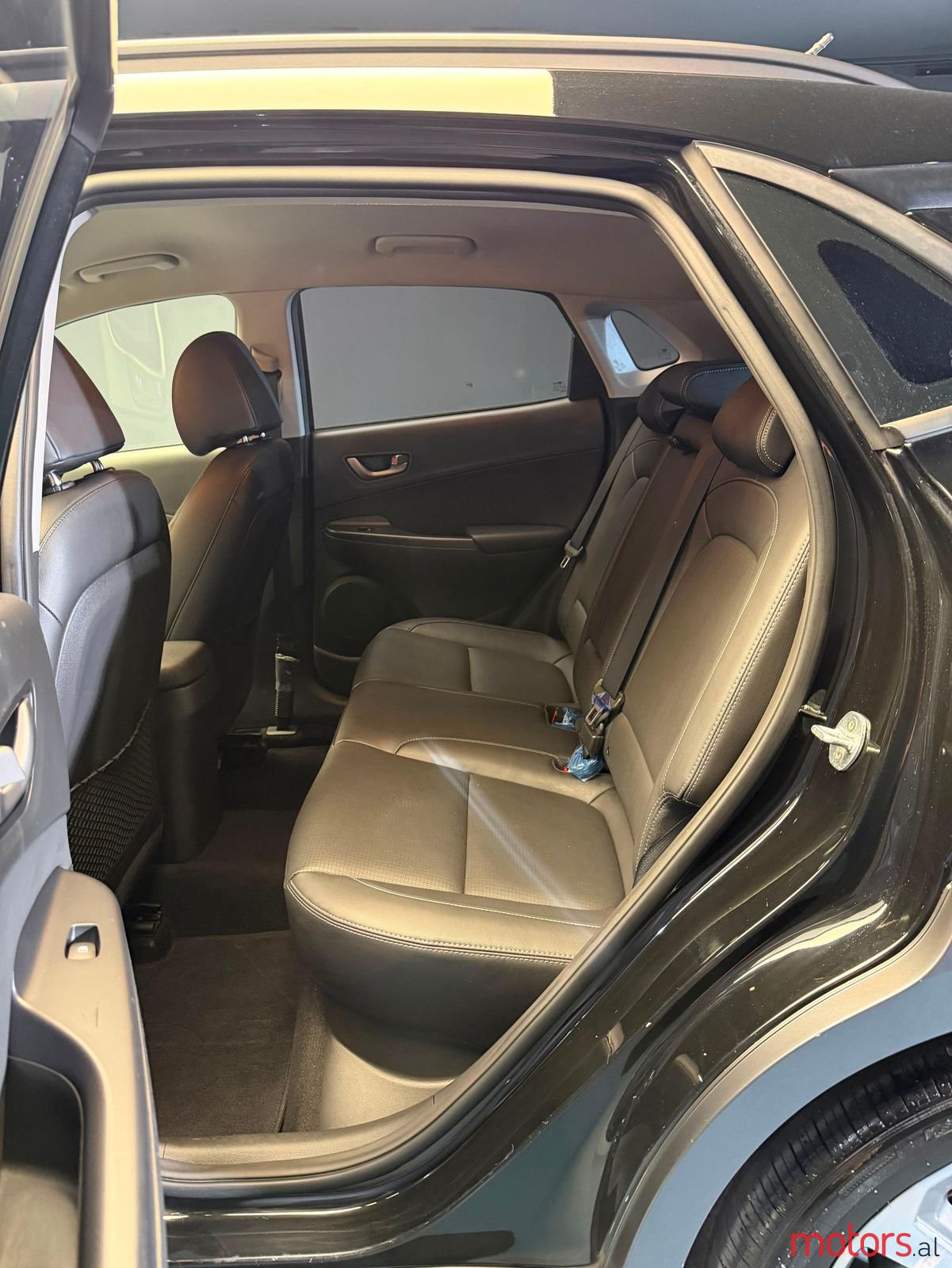 2018' Hyundai Kona photo #2