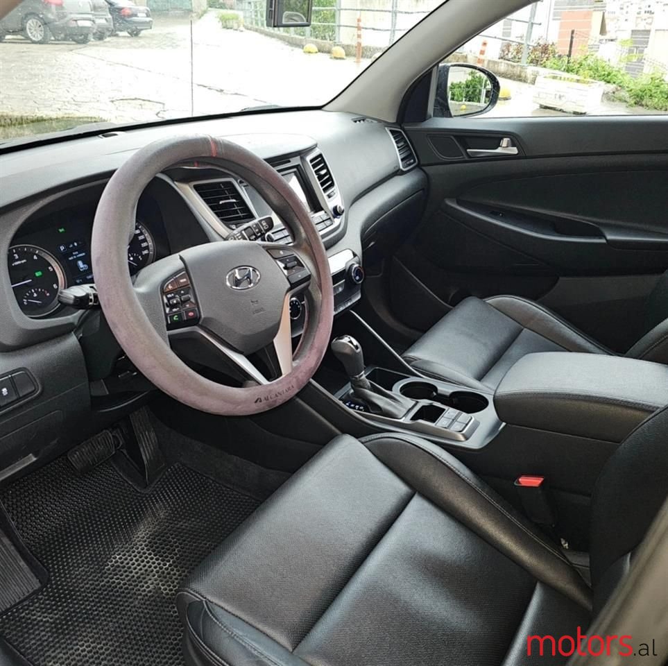 2016' Hyundai Tucson photo #5