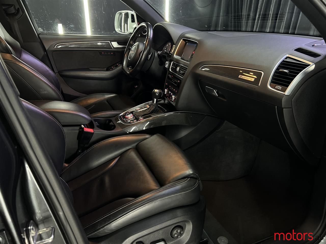 2016' Audi SQ5 photo #3