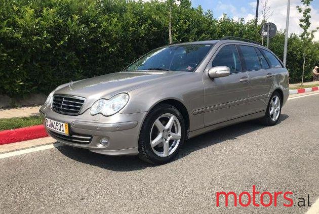 2005' Mercedes-Benz C-Class photo #1