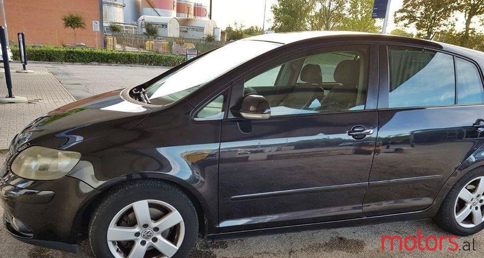 2007' Volkswagen Golf Plus photo #1