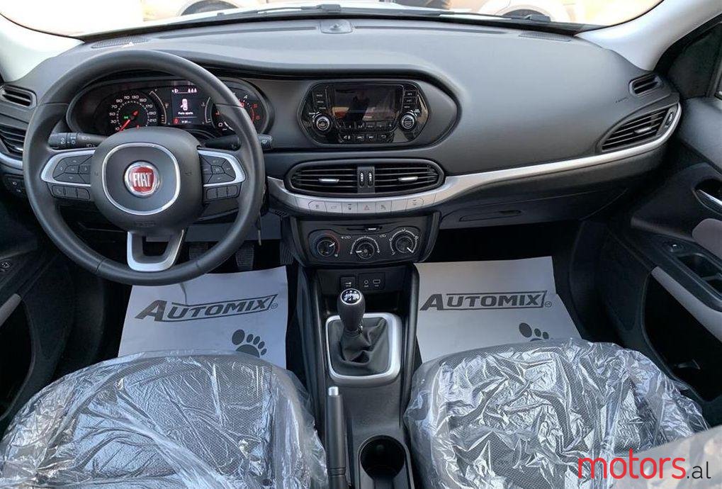 2018' Fiat Tipo photo #2