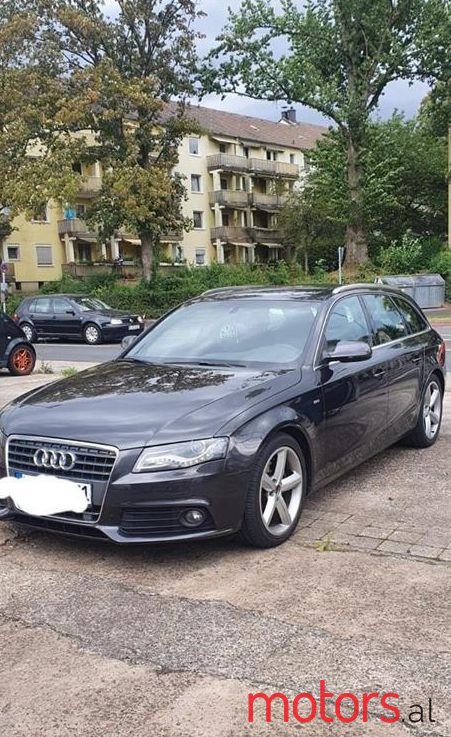 2012' Audi A4 photo #1