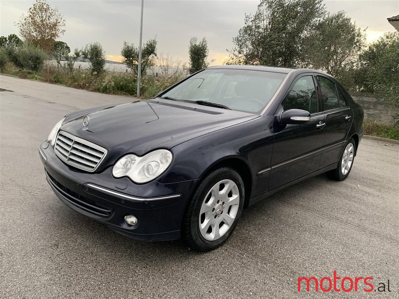 2006' Mercedes-Benz C 220 photo #3