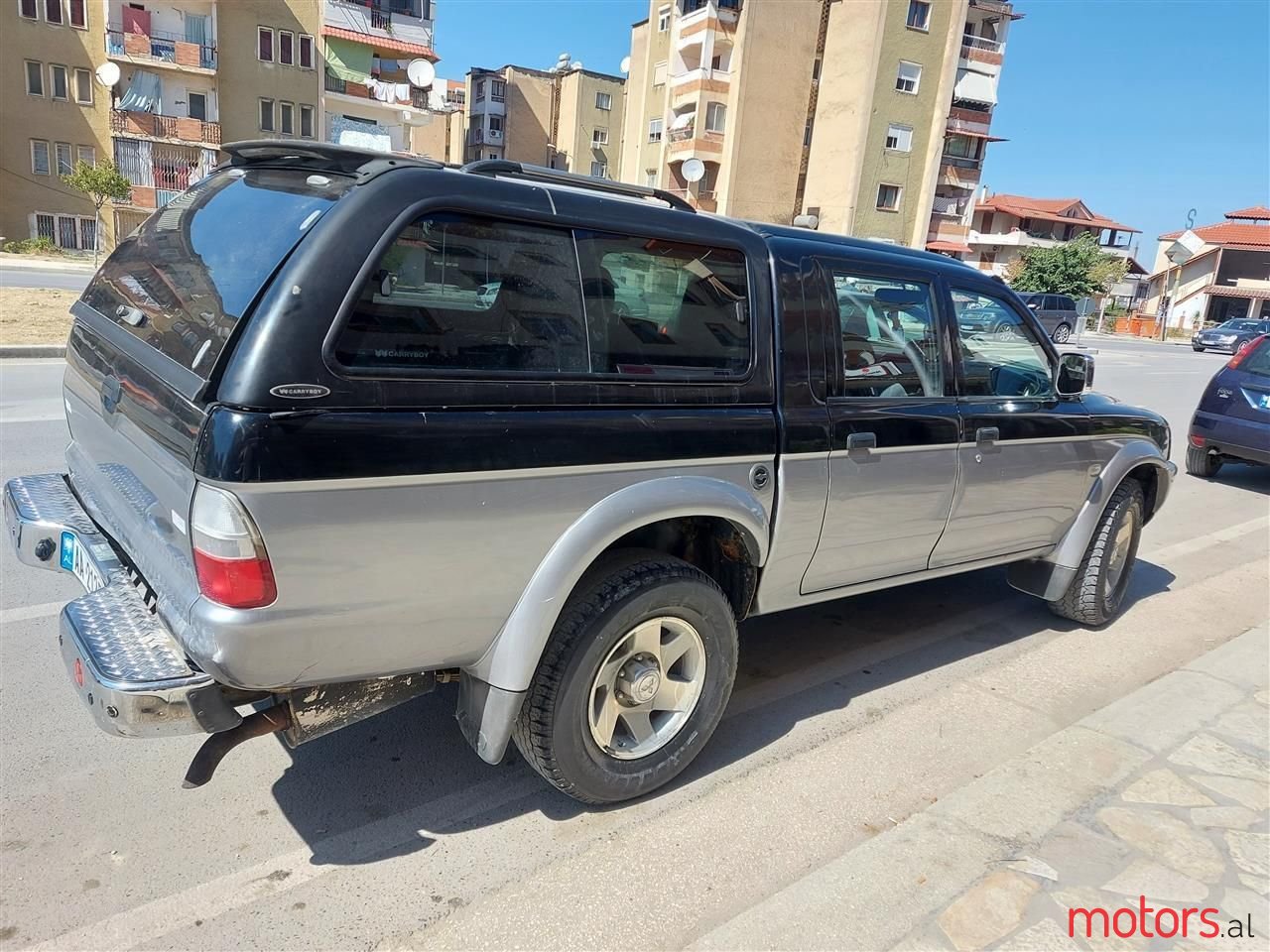 2002' Mitsubishi L200 photo #1