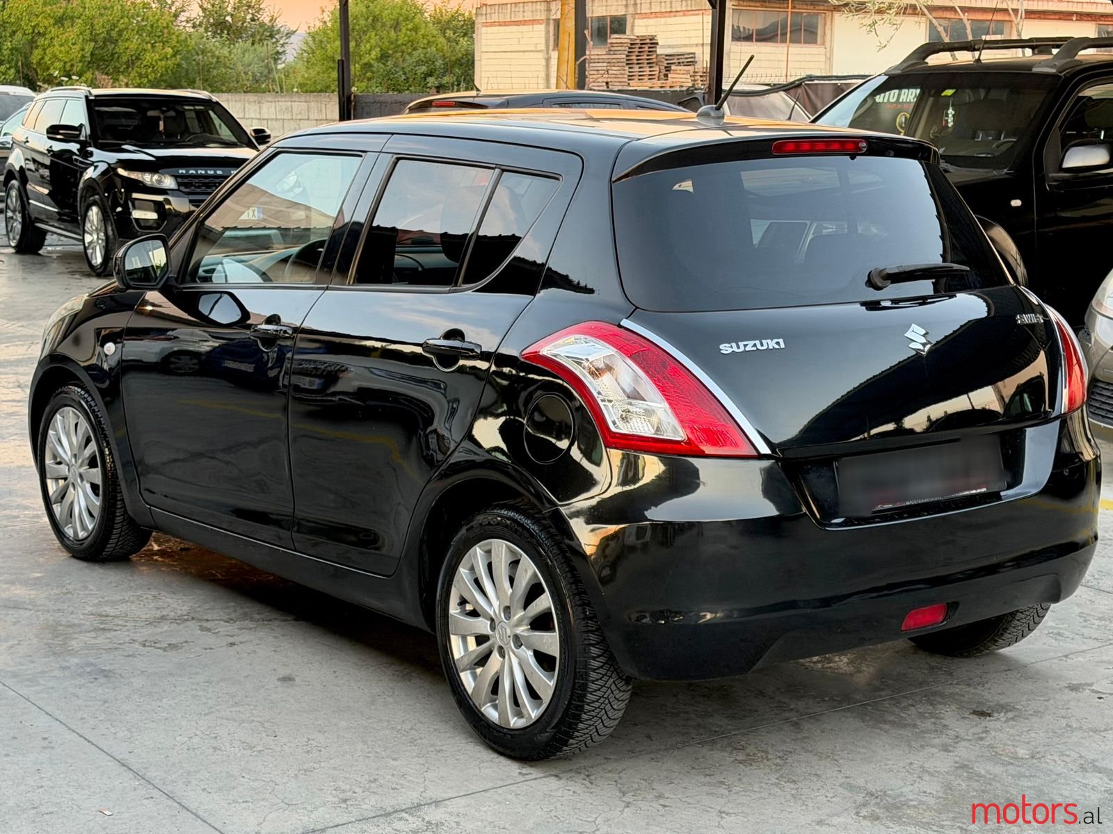 2012' Suzuki Swift photo #6