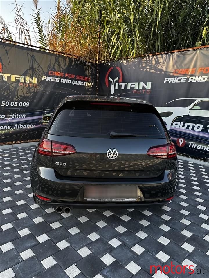 2015' Volkswagen Golf photo #4