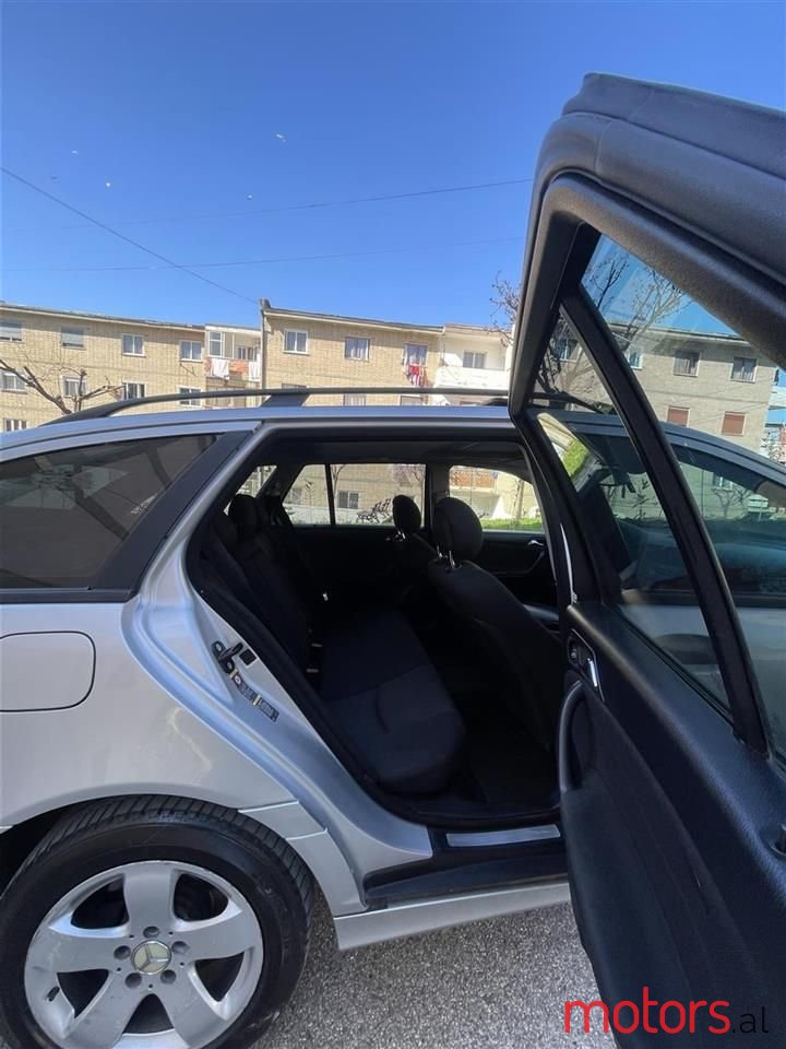 2005' Mercedes-Benz C 230 photo #6