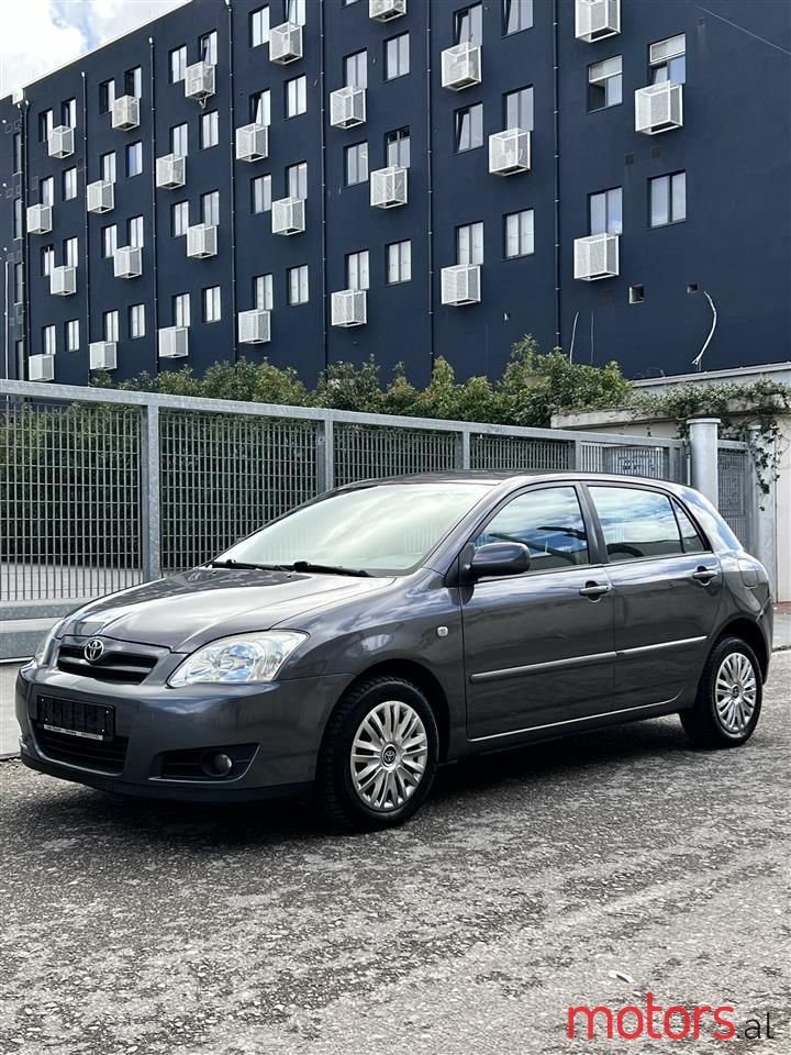 2007' Toyota Corolla photo #1