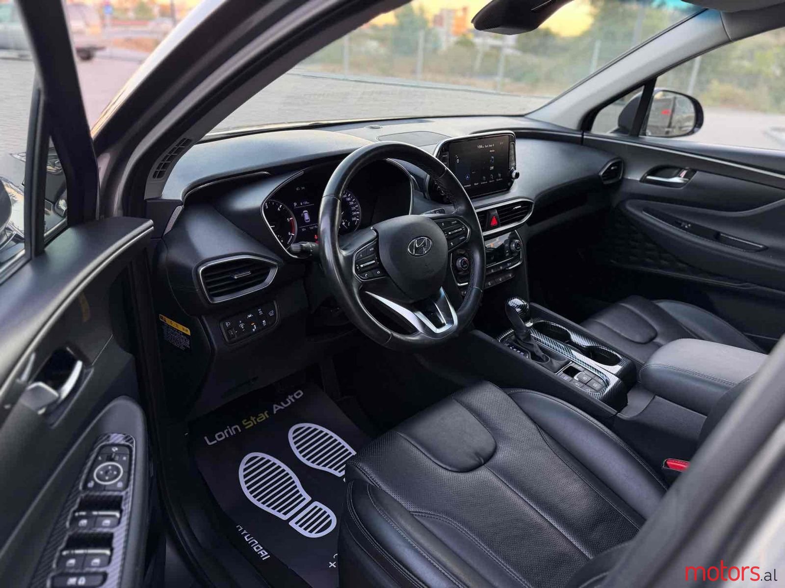 2018' Hyundai Santa Fe photo #5