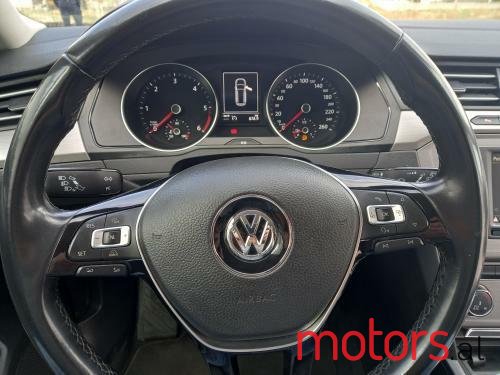 2016' Volkswagen Passat photo #5