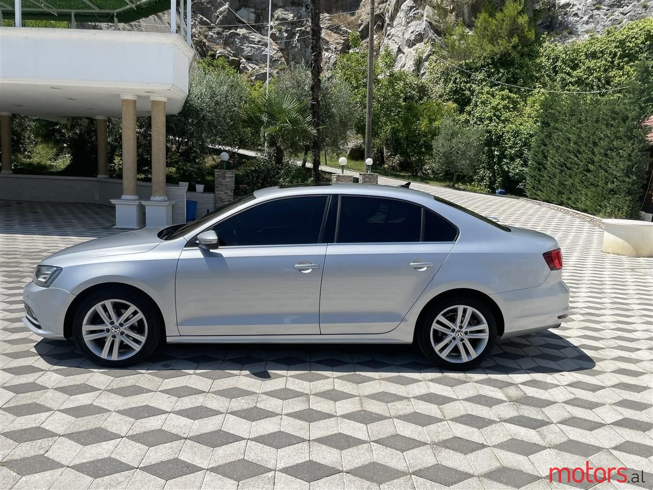 2014' Volkswagen Jetta photo #2