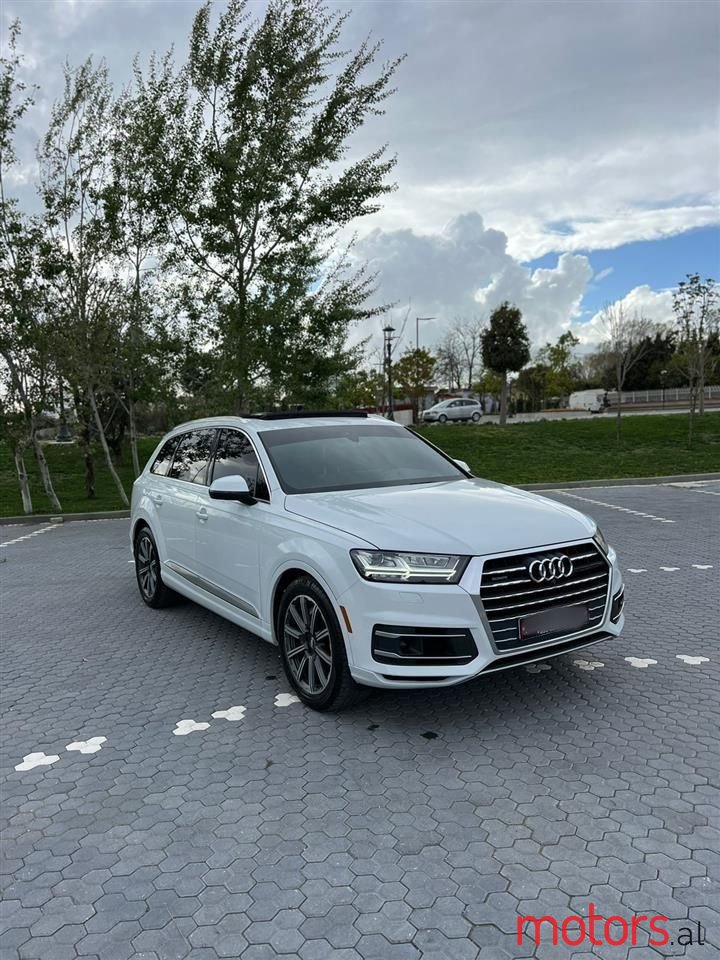 2017' Audi Q7 photo #4