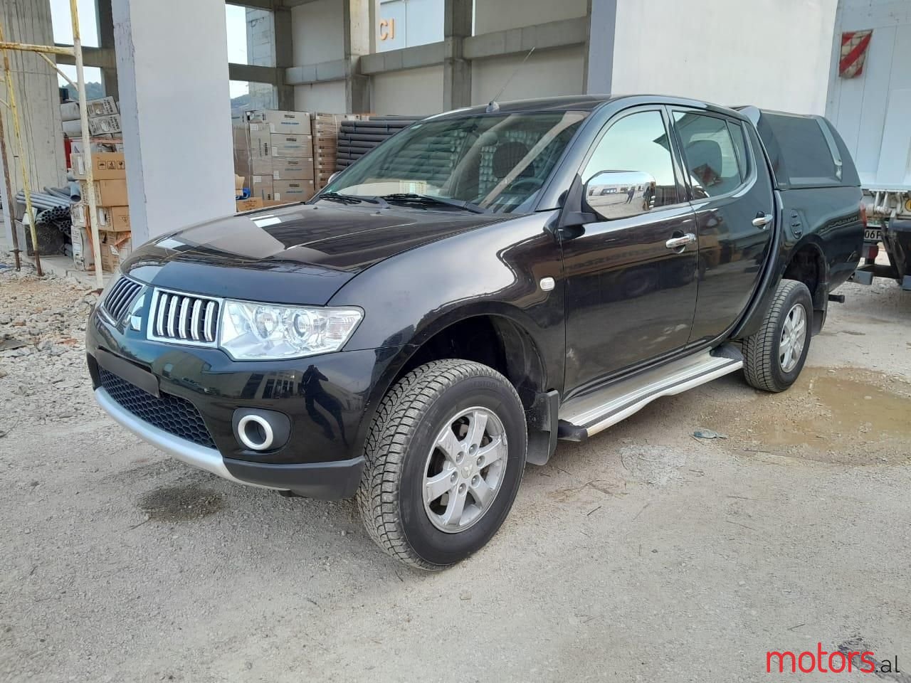 2014' Mitsubishi L200 photo #1