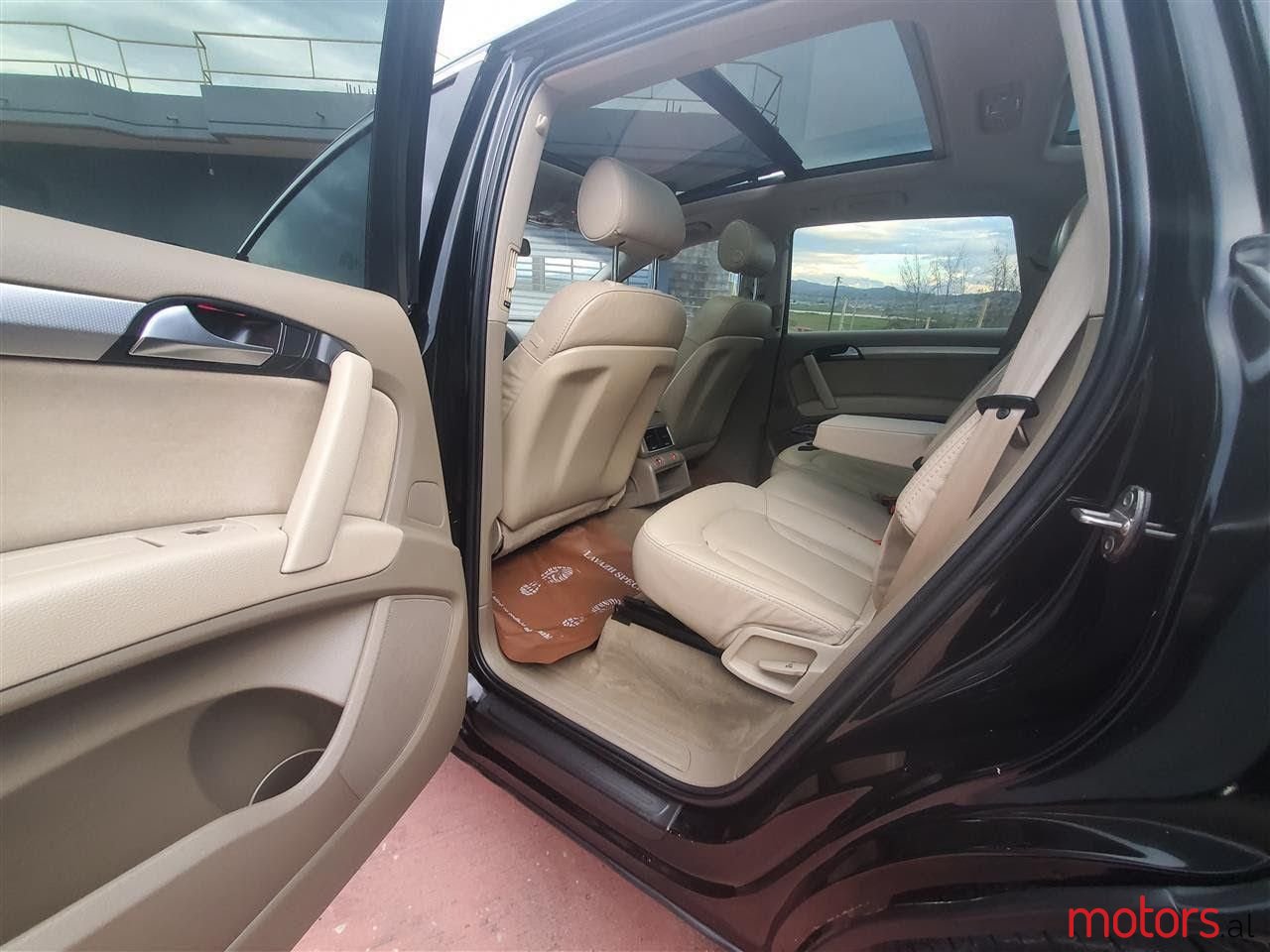 2007' Audi Q7 photo #6