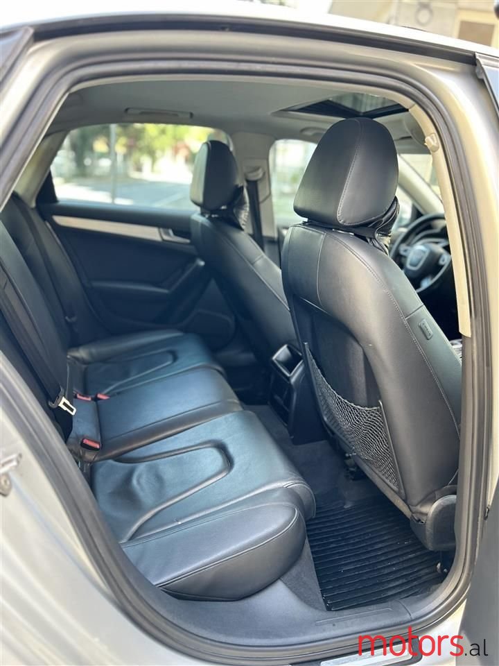 2010' Audi A4 photo #5