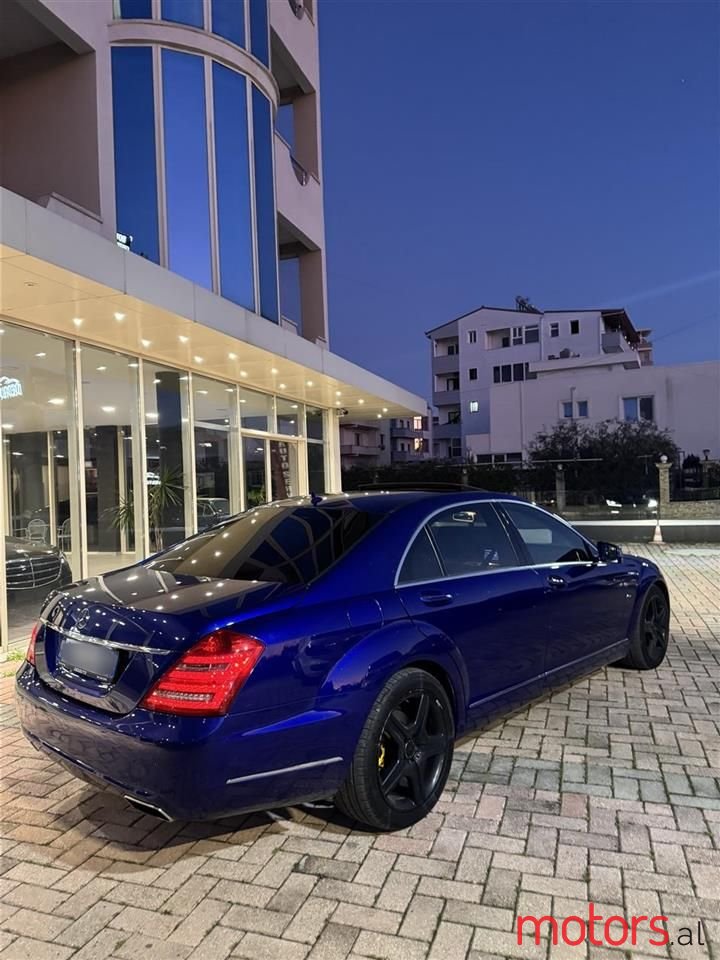 2010' Mercedes-Benz S 350 photo #3