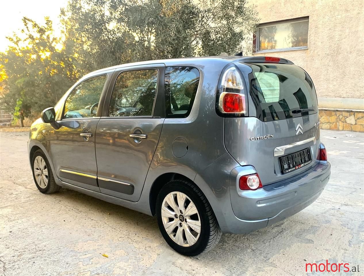 2010' Citroen C3 photo #5