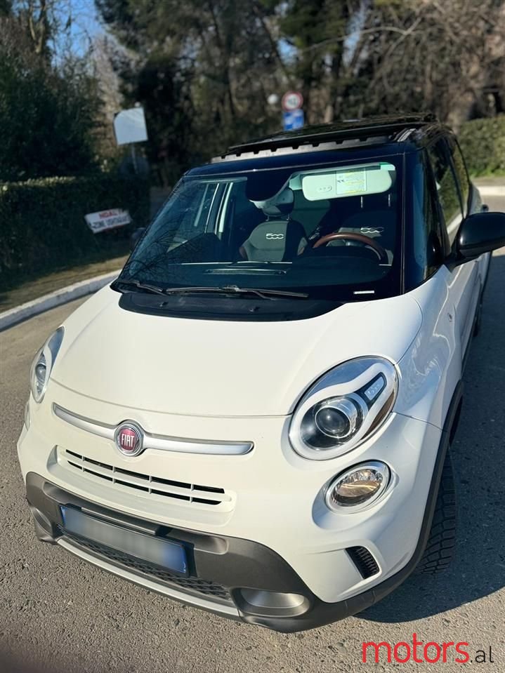 2015' Fiat 500L Trekking photo #5