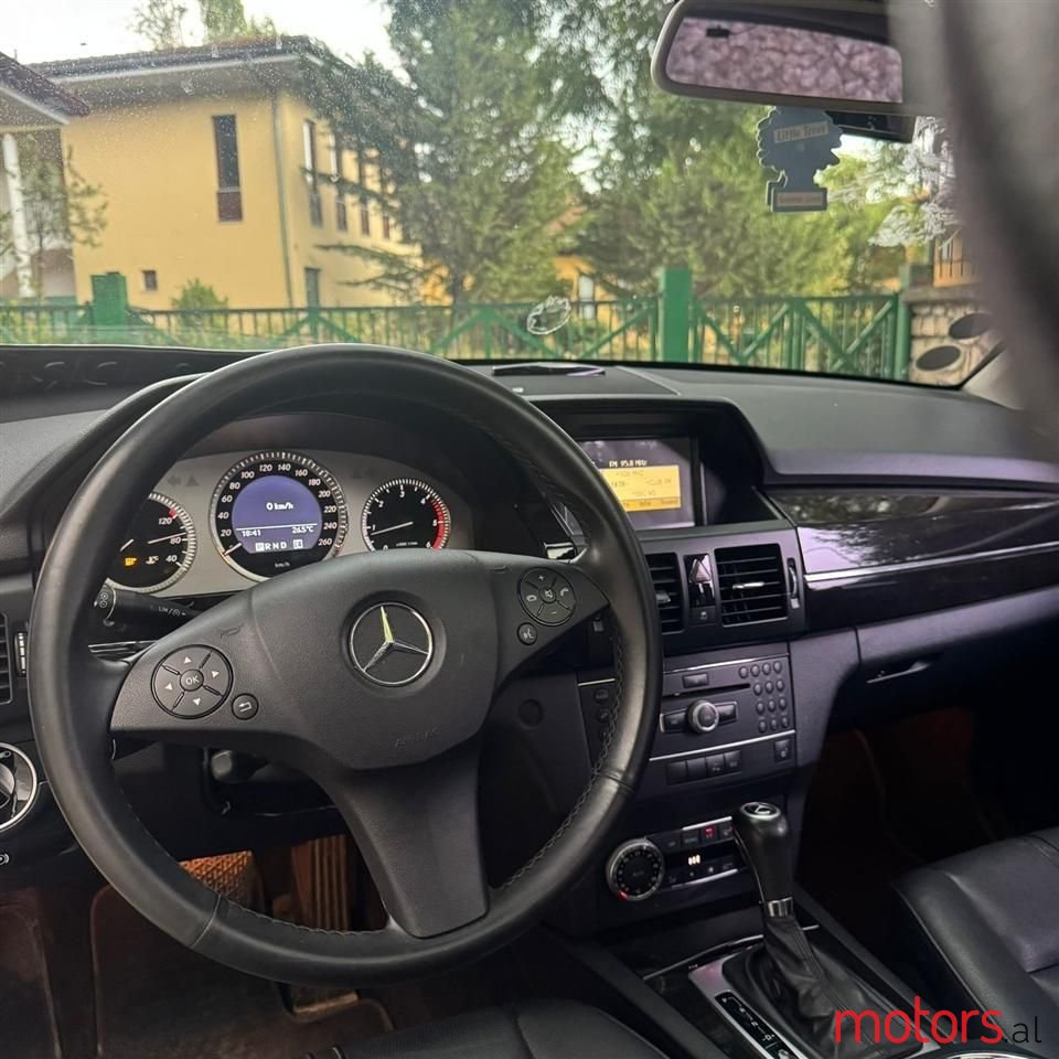 2012' Mercedes-Benz 220 photo #5