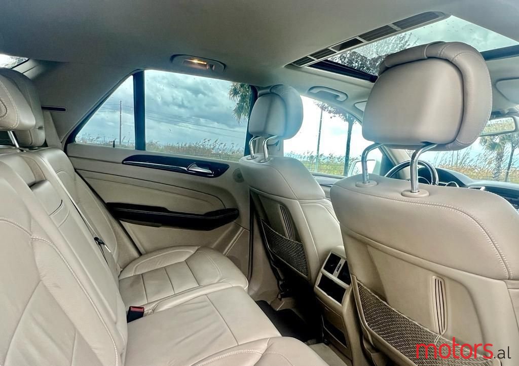 2013' Mercedes-Benz 350 photo #5