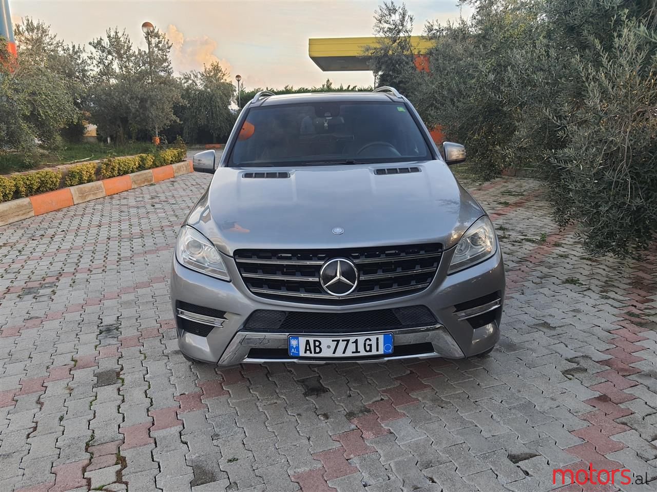 2012' Mercedes-Benz ML 350 photo #2