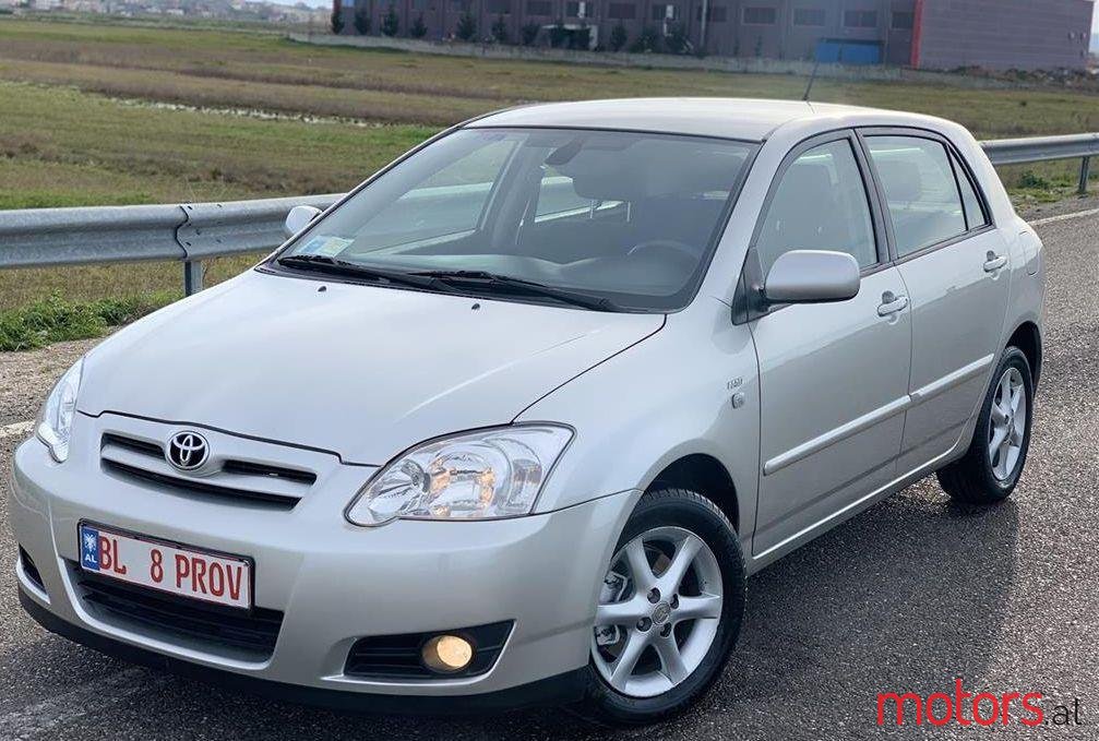 2005' Toyota Corolla photo #1