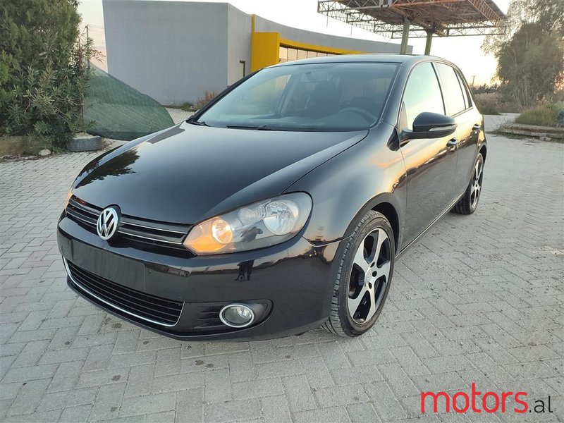 2009' Volkswagen Golf photo #6