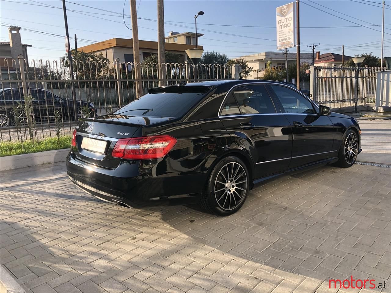 2008' Volkswagen E 350 photo #3