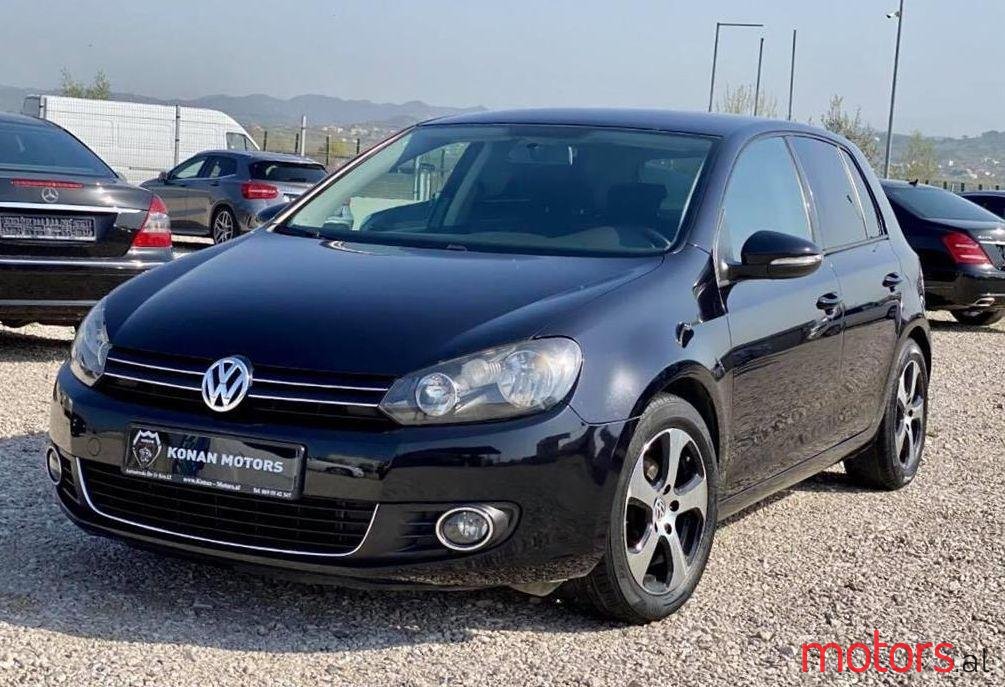 2010' Volkswagen Golf photo #1