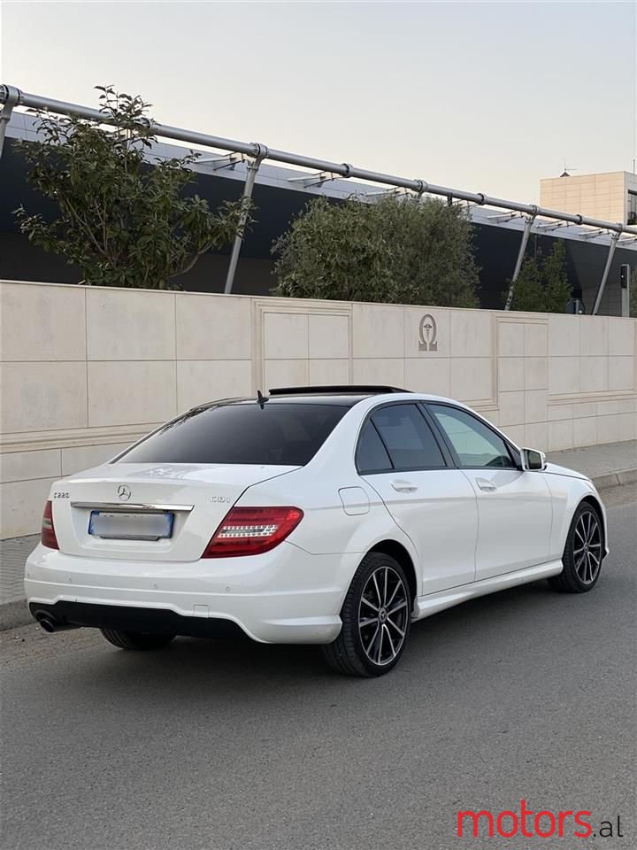 2013' Mercedes-Benz C 220 photo #4