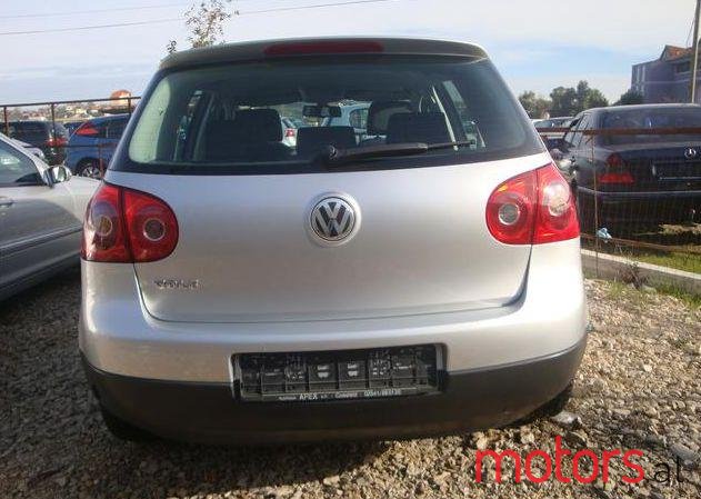 2005' Volkswagen Golf photo #1