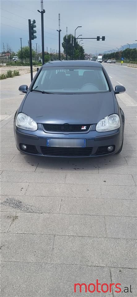 2005' Volkswagen Golf photo #1