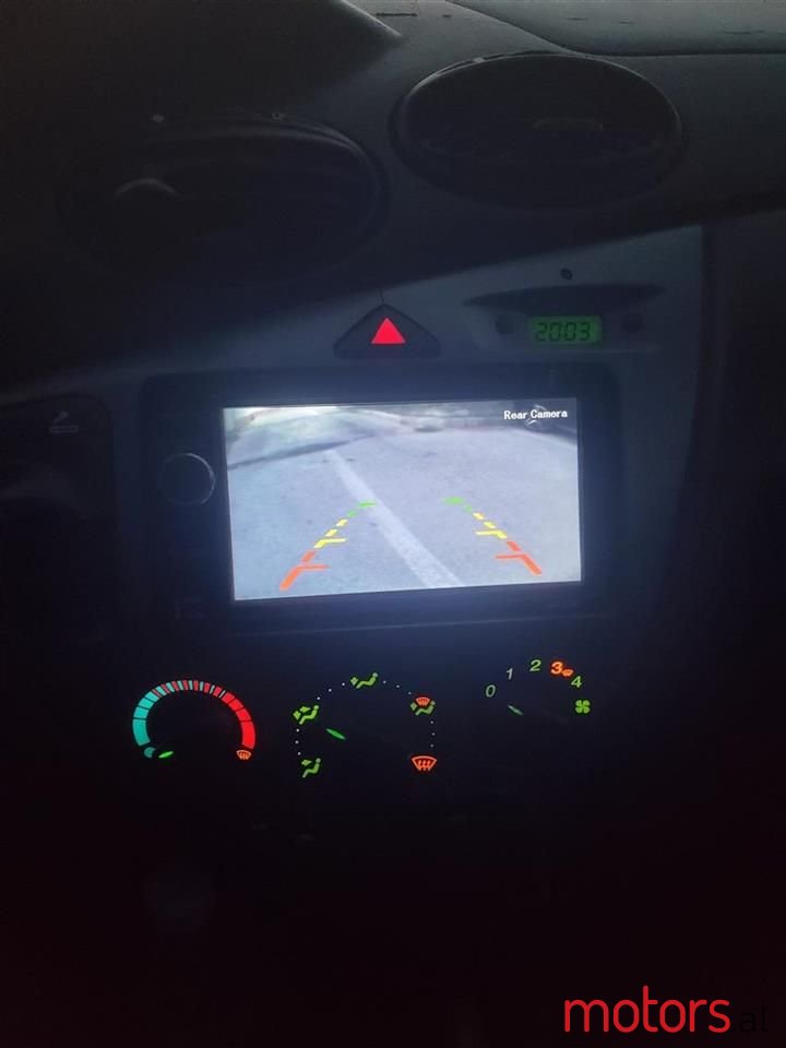 2002' Ford Focus photo #3