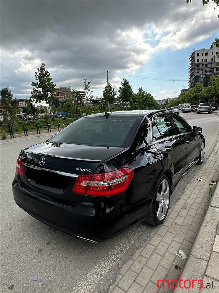 2012' Mercedes-Benz E 350 photo #6