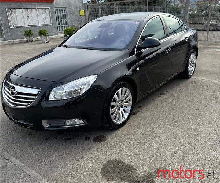 2010' Opel Insignia photo #1