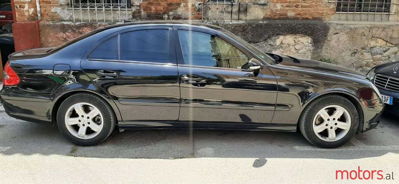 2009' Mercedes-Benz E 220 photo #6