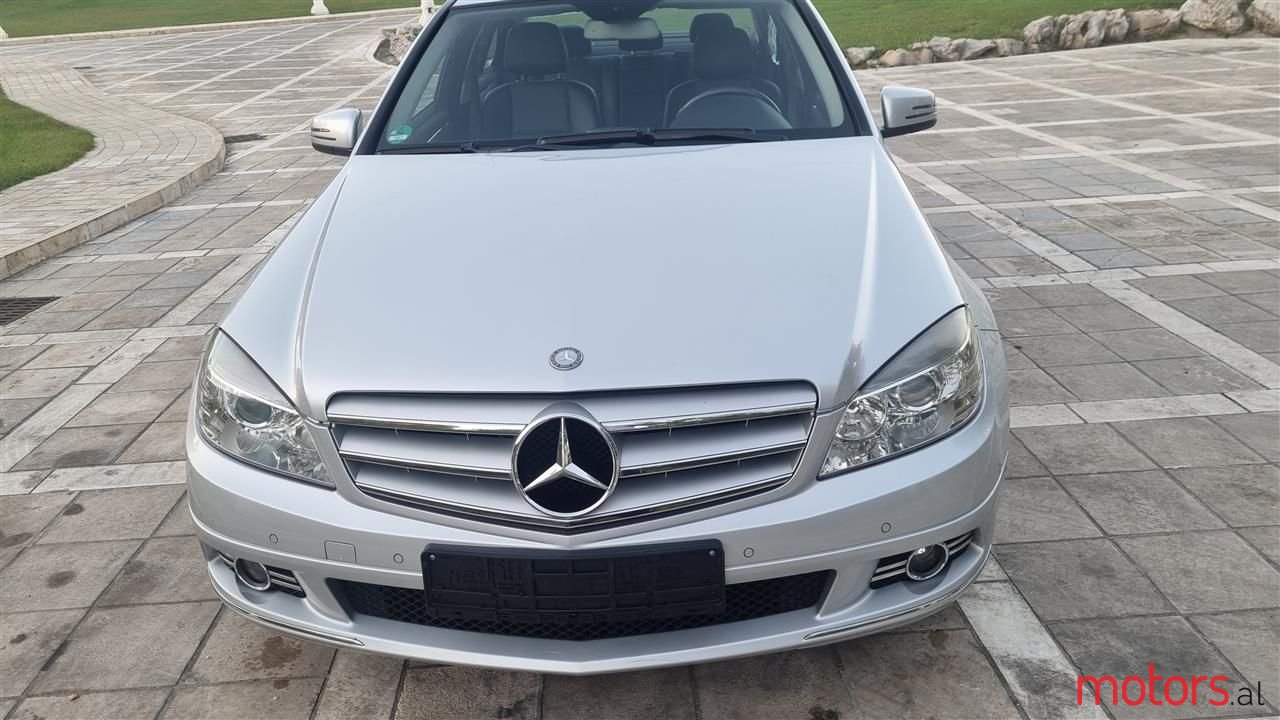 2011' Mercedes-Benz C 220 photo #1