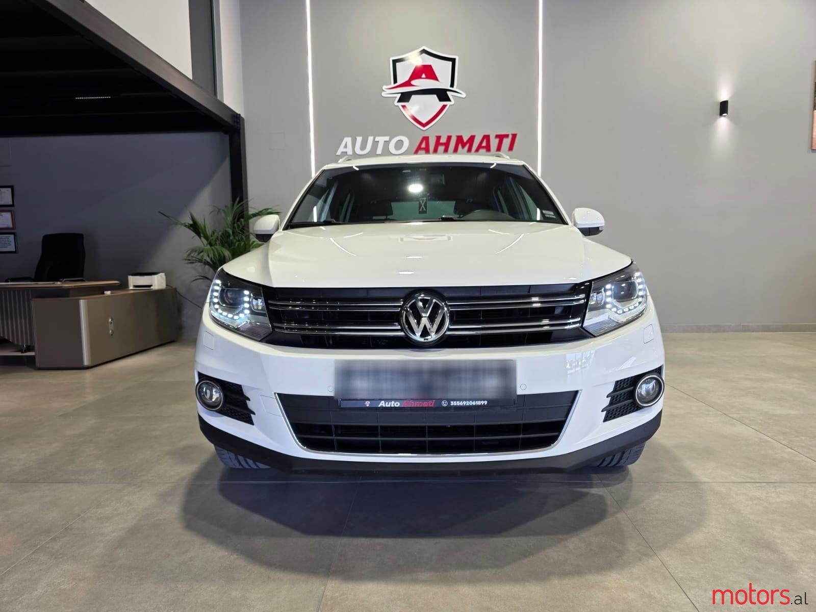 2013' Volkswagen Tiguan photo #1