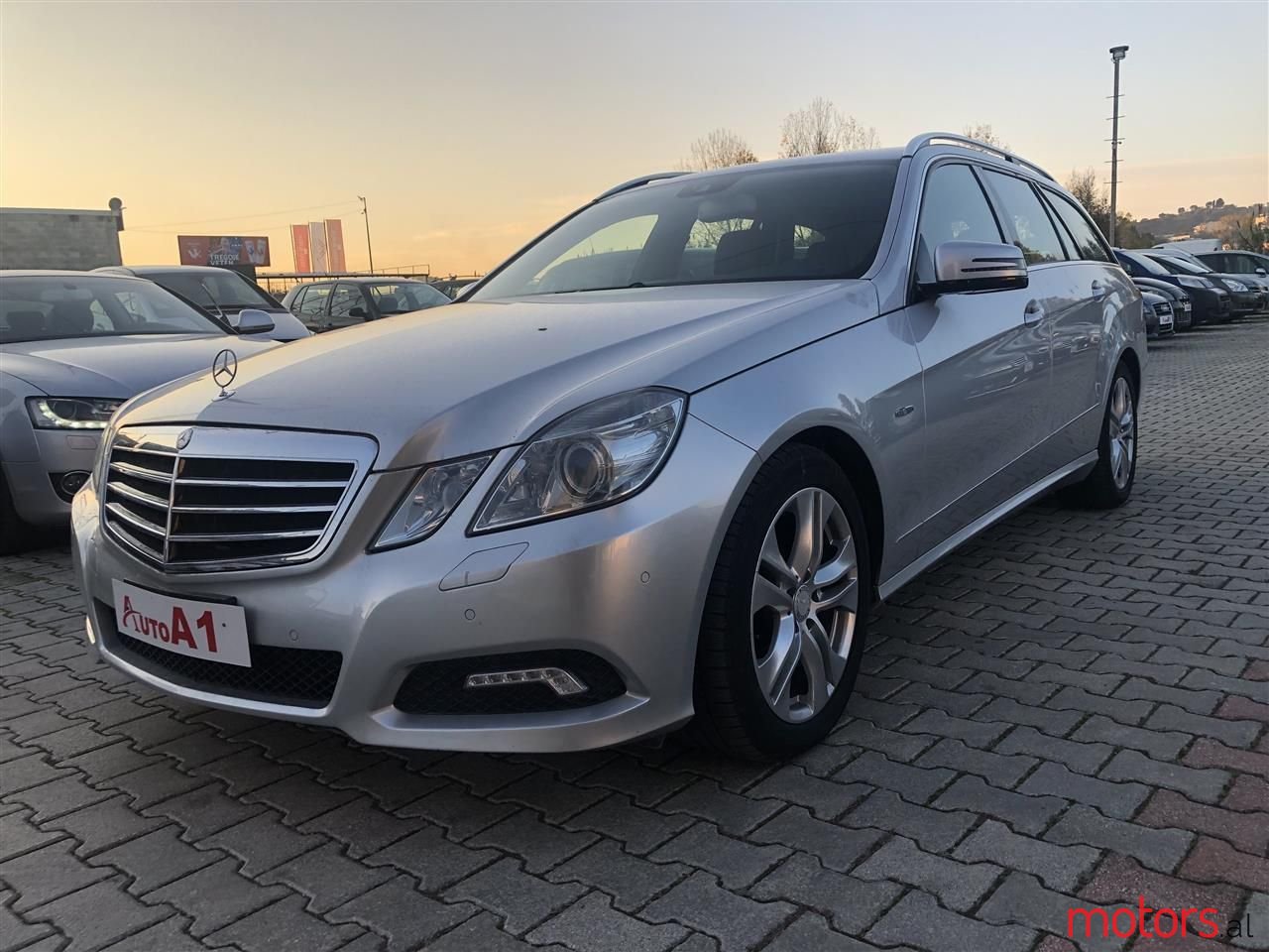 2013' Mercedes-Benz E 250 photo #5