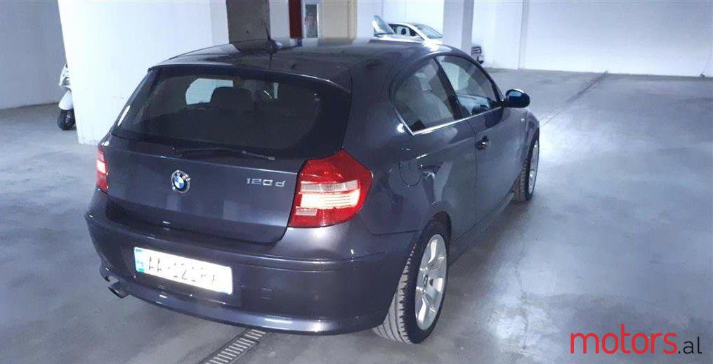 2008' BMW 120 photo #2