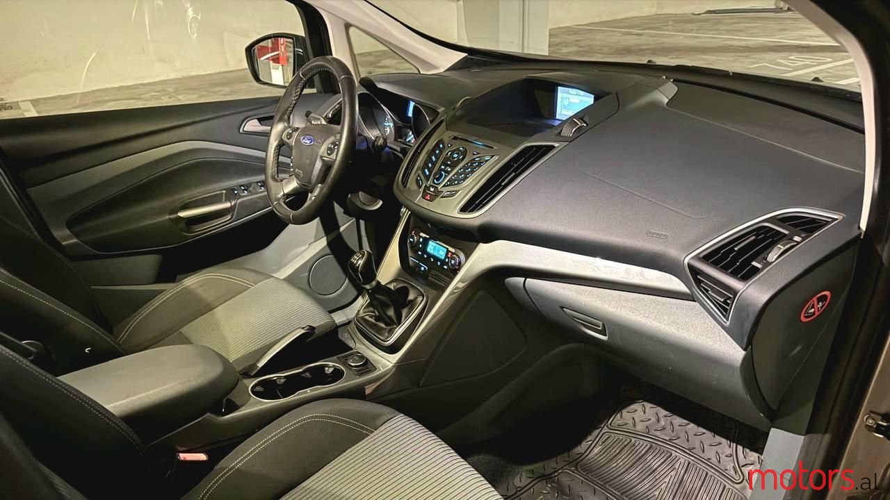 2013' Ford C-MAX photo #6