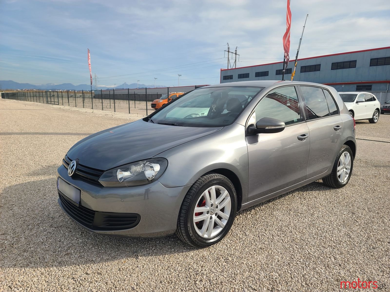 2010' Volkswagen Golf photo #1