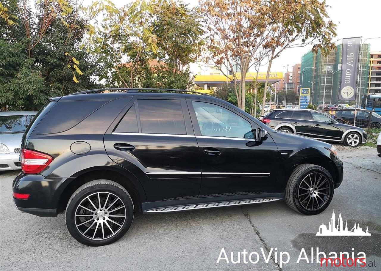 2010' Mercedes-Benz ML 350 photo #2