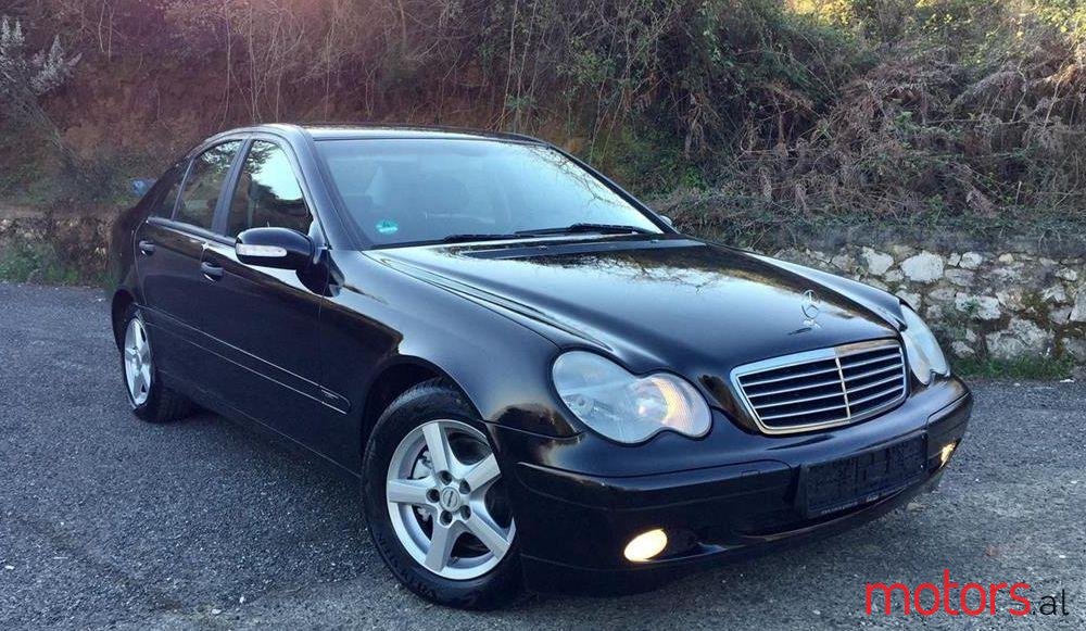 2004' Mercedes-Benz C 220 photo #1