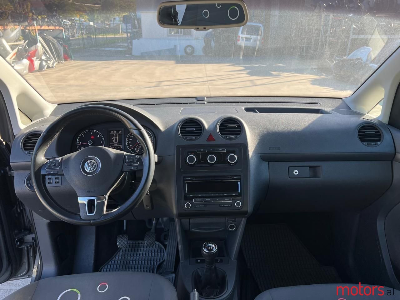 2012' Volkswagen Caddy photo #4