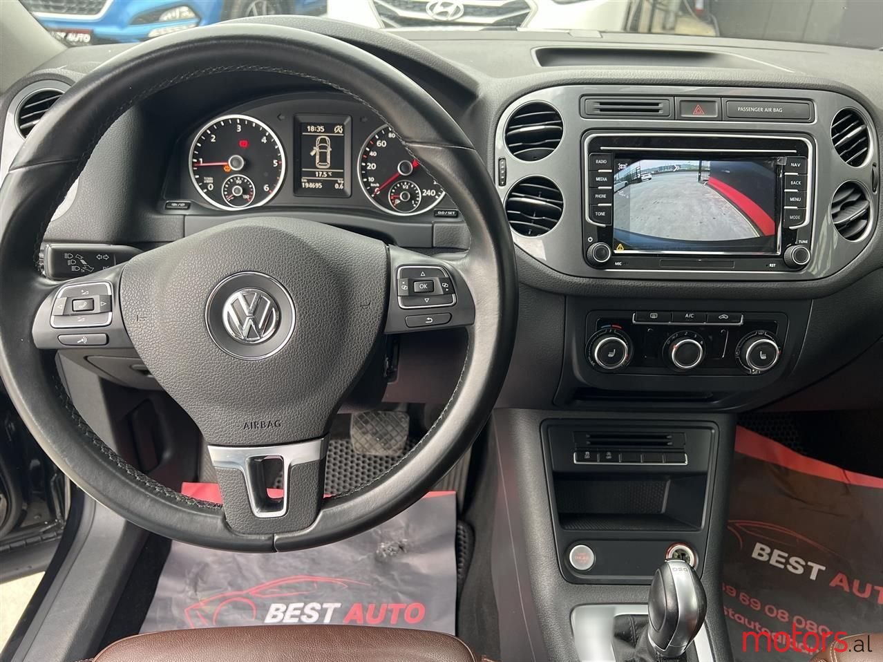 2014' Volkswagen Tiguan photo #6